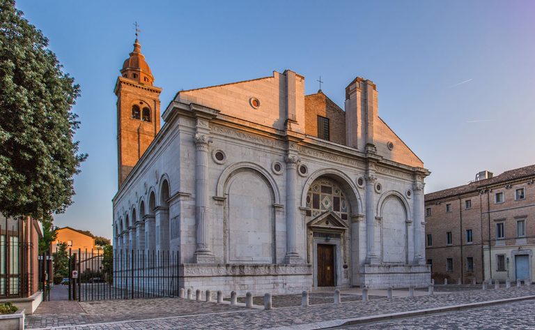 מקדש מלאטסטיאנו (הקתדראלה)