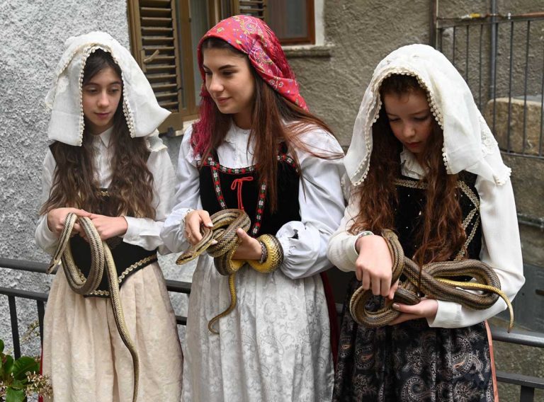Cocullo - Festa dei Serpenti