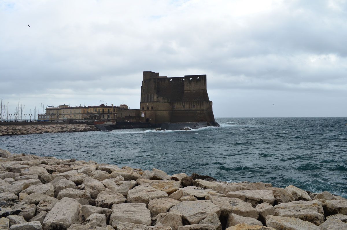 Napoli Castel dell`ovo