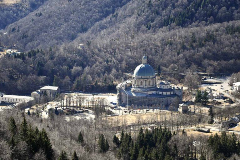 Piemonte Sanctuario Orpa shutterstock_1648979794