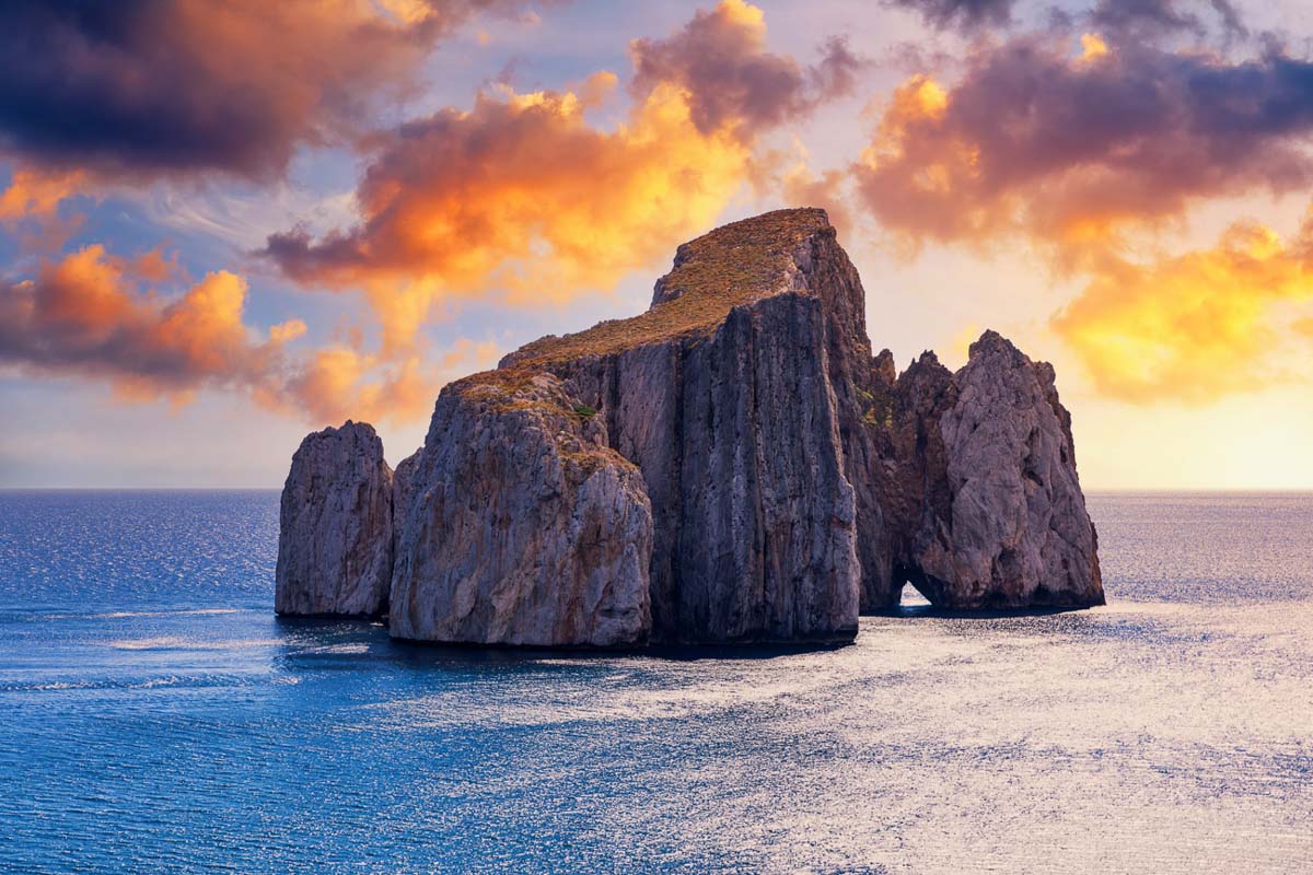 High,Cliffs,Of,Mediterranean,Coast,,"pan,Di,Zucchero",Stack,Rock