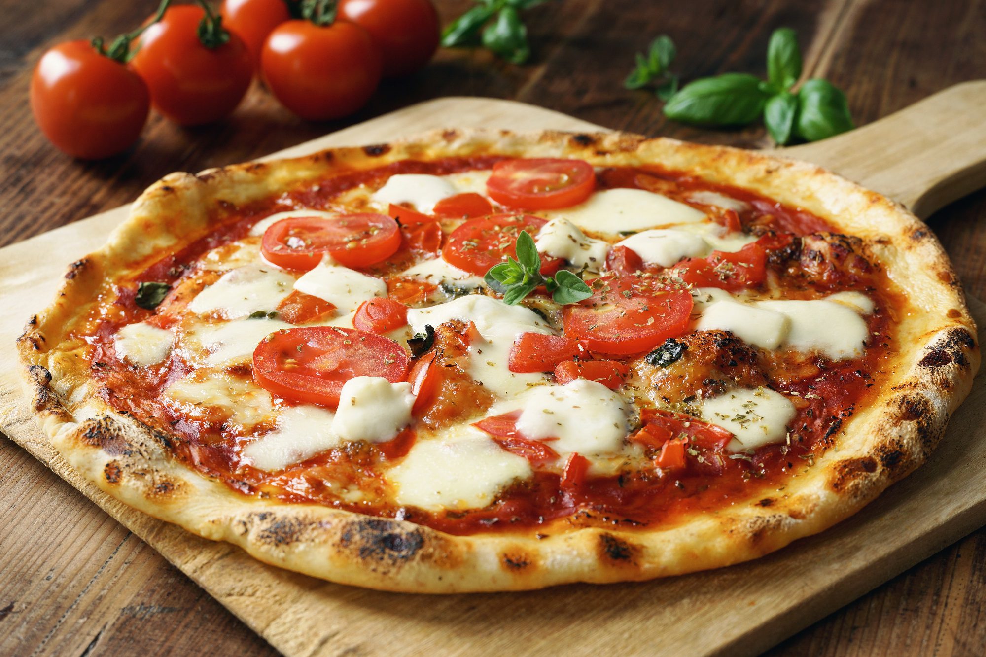סולו איטליה - פיצה עם מוצרלה של בופאלו bufala di mozzarella con Pizza .הפיצה האולטימאטיבית , הפשוטה והאמיתית