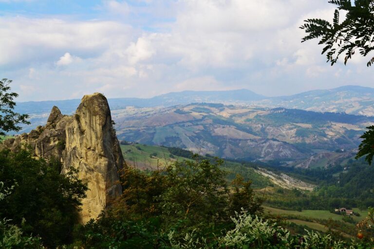 Regional-Park-Sassi-di-Roccamalatina.jpg