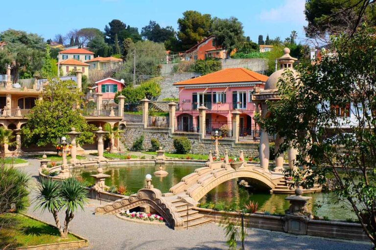 Villa-Grock-Imperia-shutterstock_1068467858.jpg