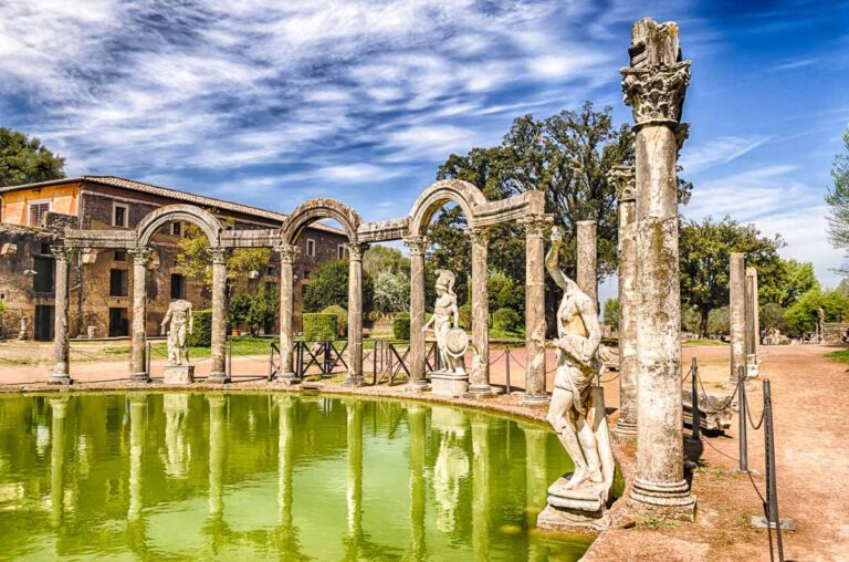 lazio-Tivolo-Villa-Adriana-shutterstock_277173476.jpg
